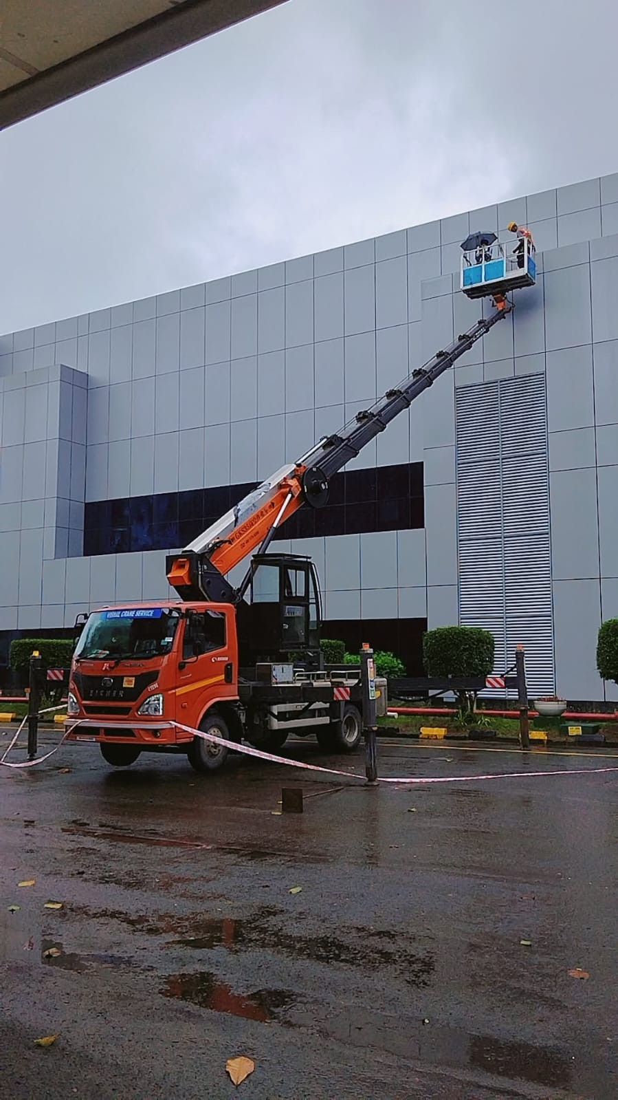 Hydraulic Mobile Crane Unit